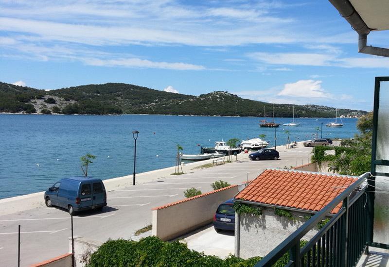 Waterfront Apartments Tisno Quarto foto
